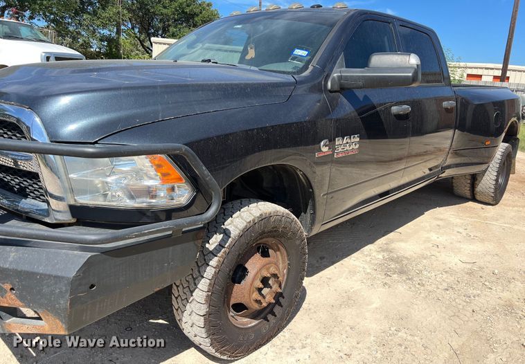 image for item EJ2934 2018 Dodge Ram 3500 Crew Cab pickup truck
