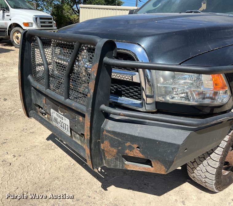 image for item EJ2934 2018 Dodge Ram 3500 Crew Cab pickup truck