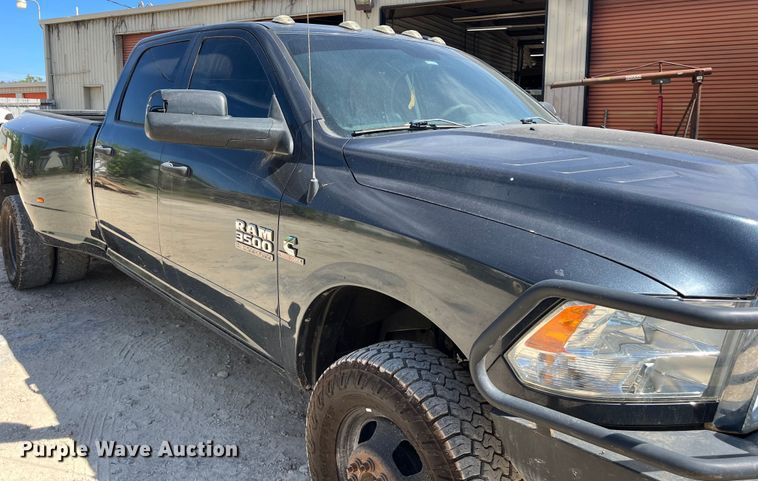 image for item EJ2934 2018 Dodge Ram 3500 Crew Cab pickup truck