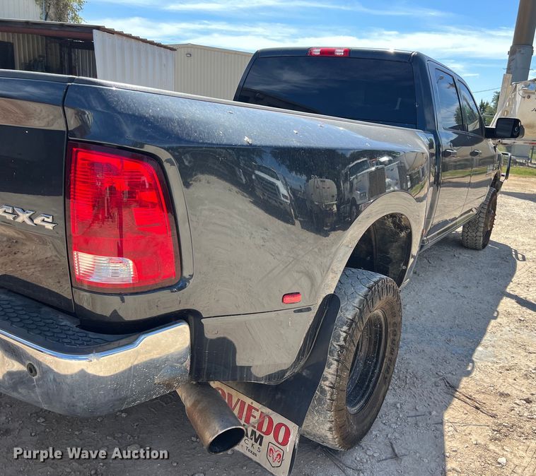 image for item EJ2934 2018 Dodge Ram 3500 Crew Cab pickup truck