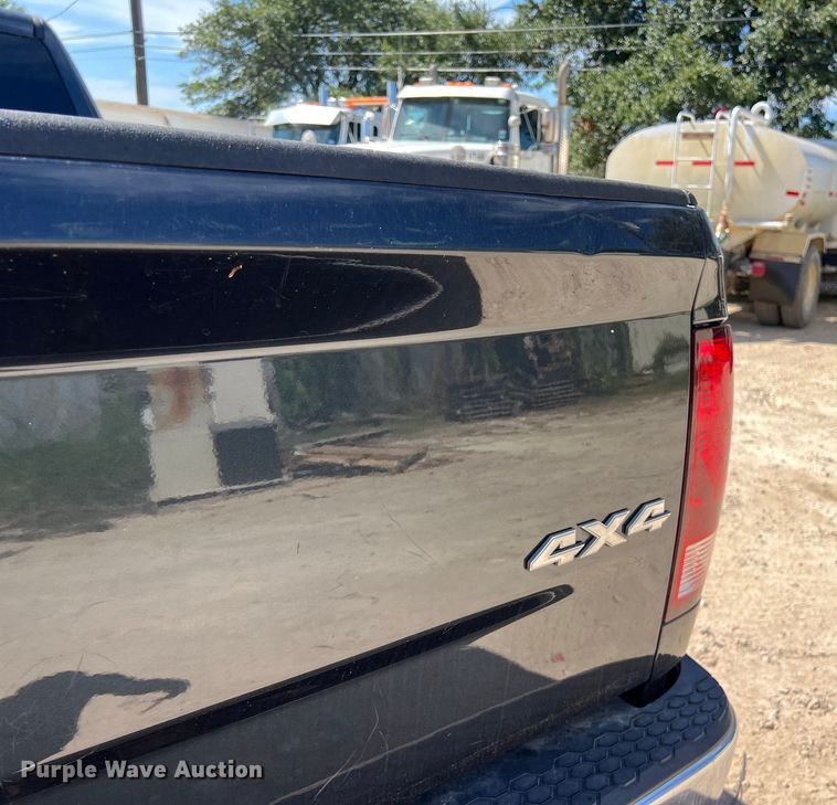 image for item EJ2934 2018 Dodge Ram 3500 Crew Cab pickup truck