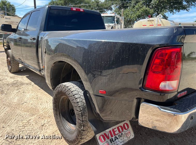 image for item EJ2934 2018 Dodge Ram 3500 Crew Cab pickup truck