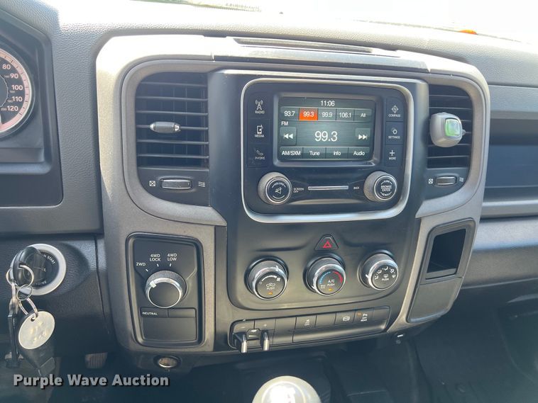 image for item EJ2934 2018 Dodge Ram 3500 Crew Cab pickup truck