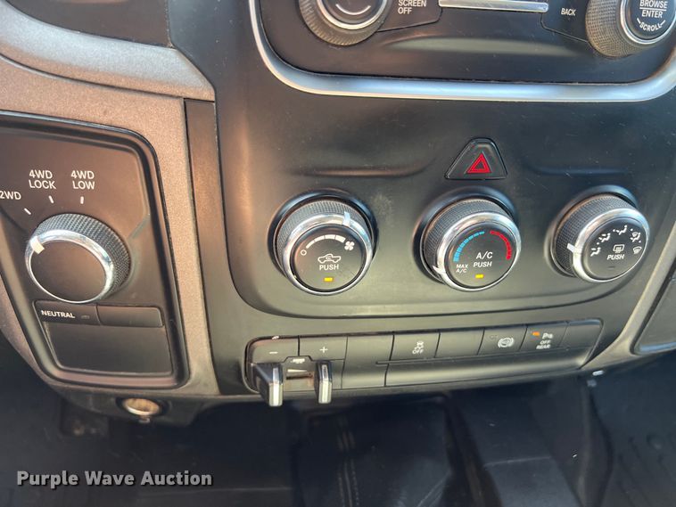 image for item EJ2934 2018 Dodge Ram 3500 Crew Cab pickup truck