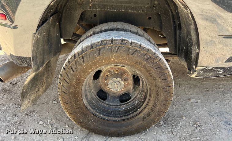 image for item EJ2934 2018 Dodge Ram 3500 Crew Cab pickup truck