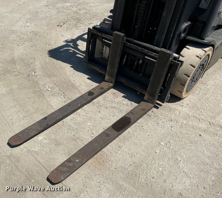 image for item EJ2943 Crown C-5 forklift