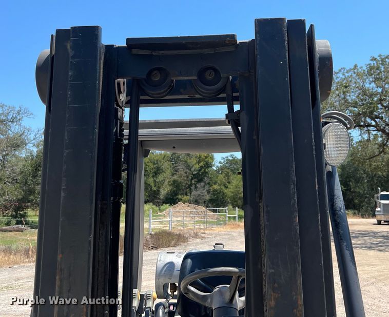 image for item EJ2943 Crown C-5 forklift