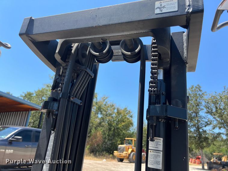 image for item EJ2943 Crown C-5 forklift