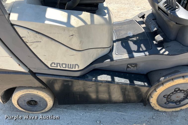 image for item EJ2943 Crown C-5 forklift