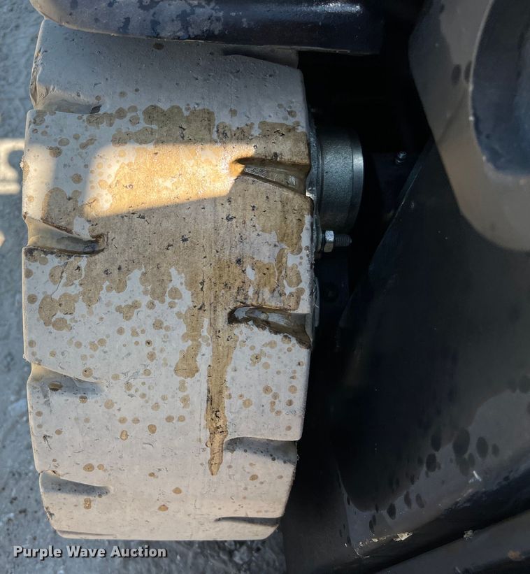 image for item EJ2943 Crown C-5 forklift