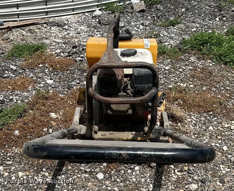 image for item EJ7171 Wacker plate compactor
