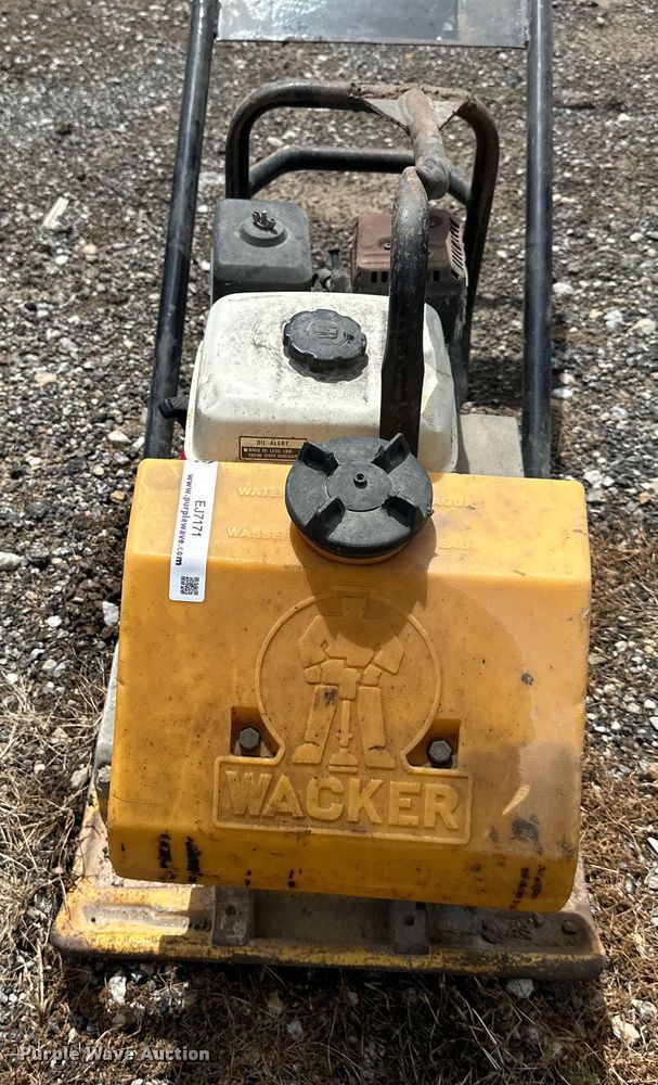 image for item EJ7171 Wacker plate compactor