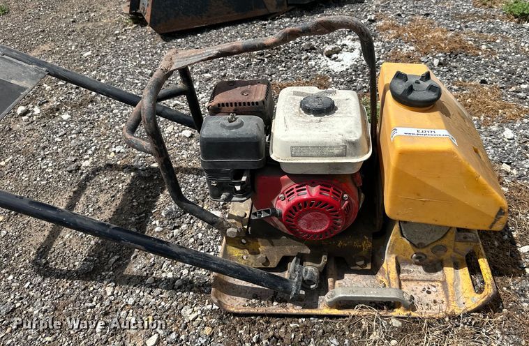 image for item EJ7171 Wacker plate compactor