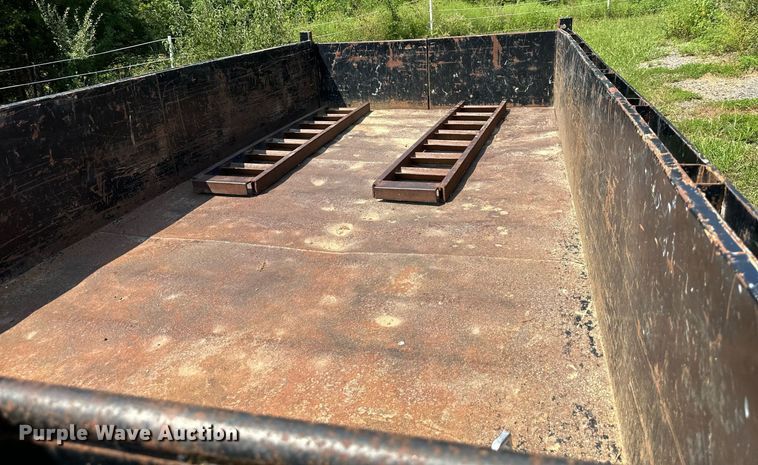 image for item EJ7175 2006 Kiefer dump trailer