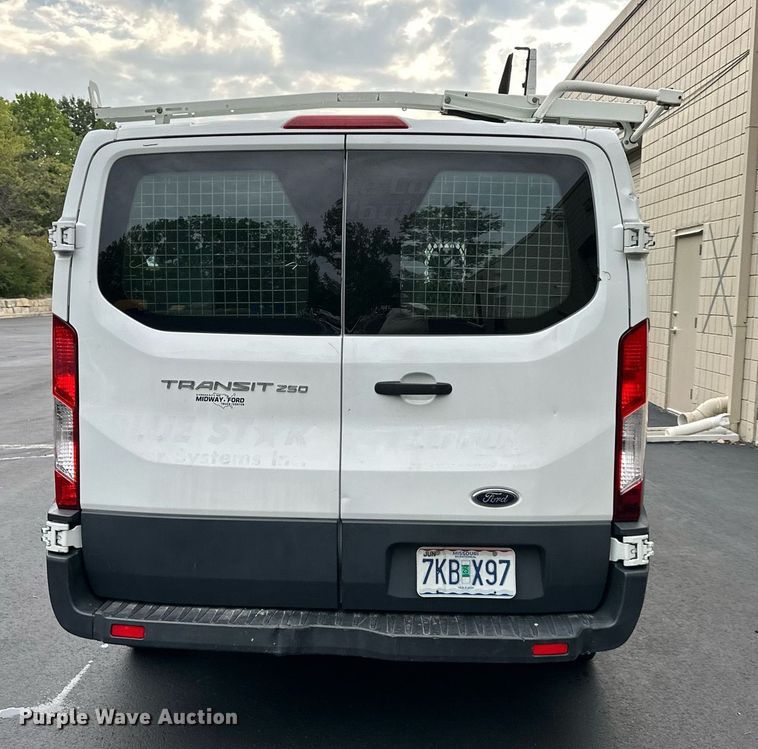 image for item EJ7181 2015 Ford  Transit 250 van