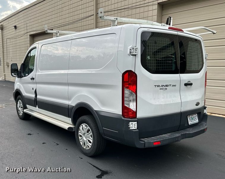 image for item EJ7181 2015 Ford  Transit 250 van