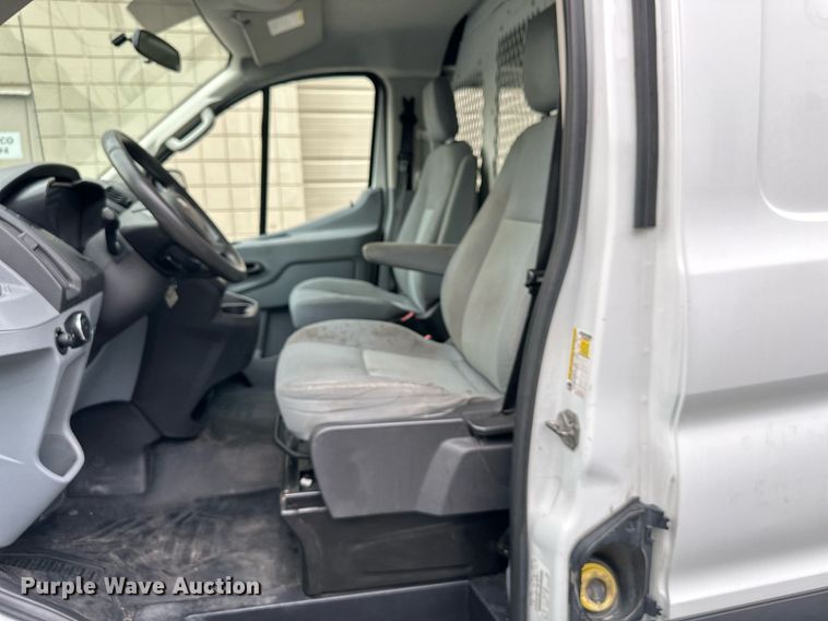 image for item EJ7181 2015 Ford  Transit 250 van