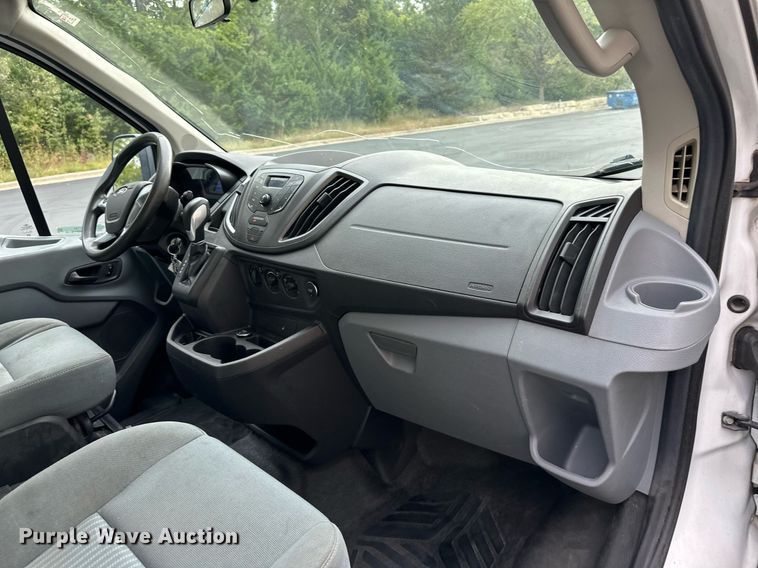 image for item EJ7181 2015 Ford  Transit 250 van