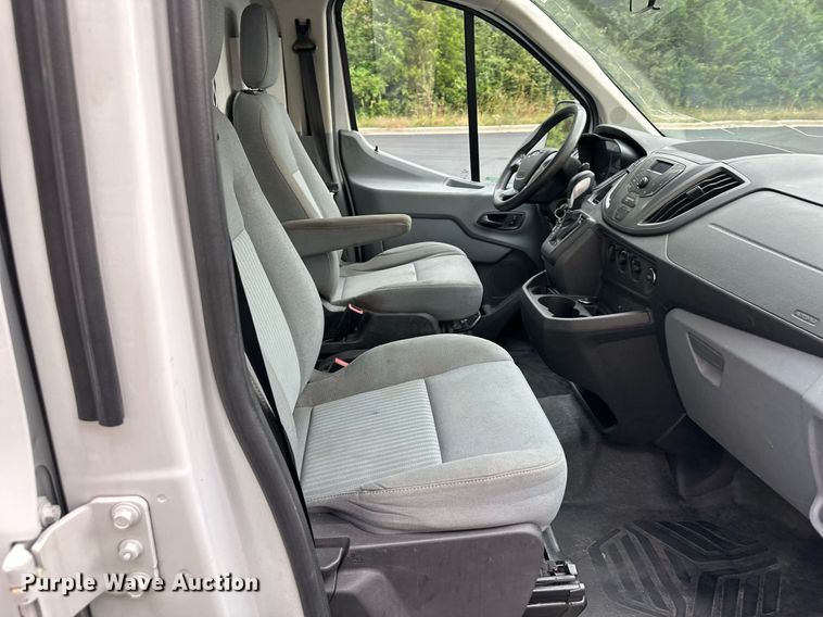 image for item EJ7181 2015 Ford  Transit 250 van