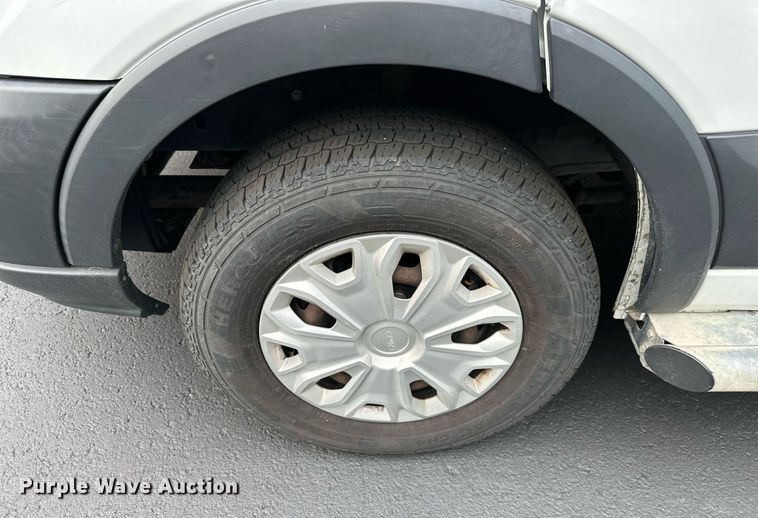 image for item EJ7181 2015 Ford  Transit 250 van