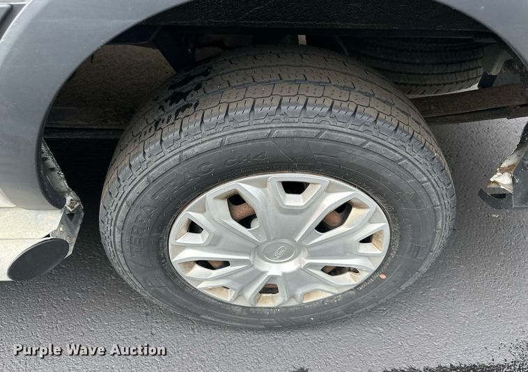 image for item EJ7181 2015 Ford  Transit 250 van