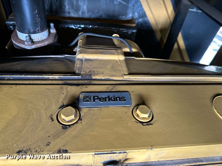 image for item EJ7184 2001 Olympian D90P1 generator