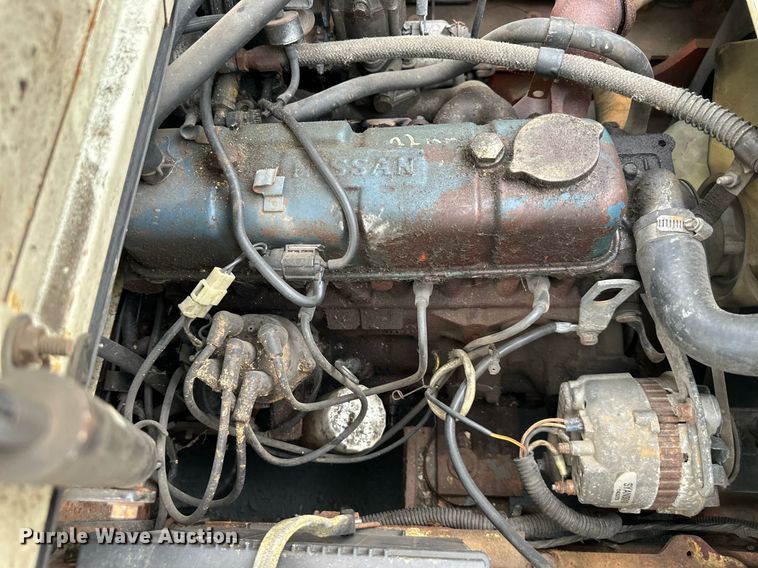 image for item EJ7185 Nissan 30 forklift