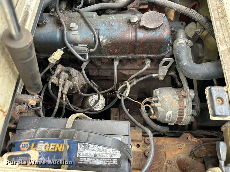 image for item EJ7185 Nissan 30 forklift