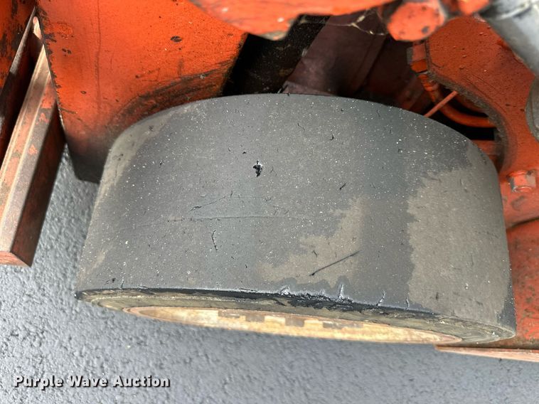 image for item EJ7185 Nissan 30 forklift