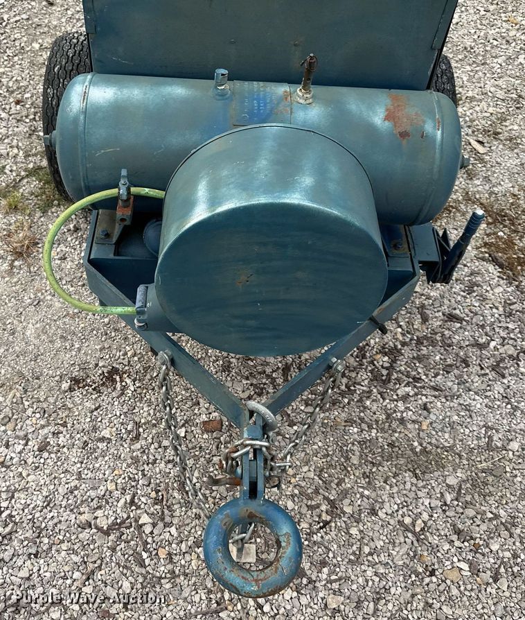 image for item EJ7188 air compressor