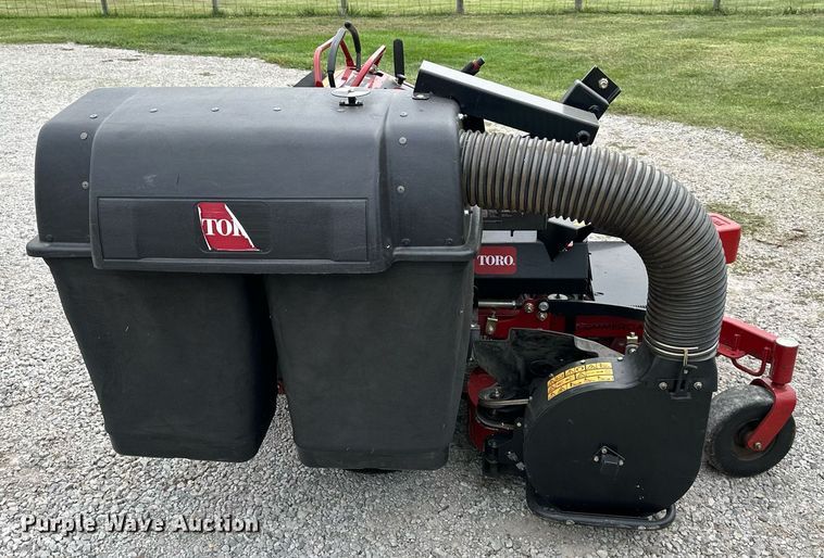 image for item EJ7190 Toro Grandstand  ZTR lawn mower