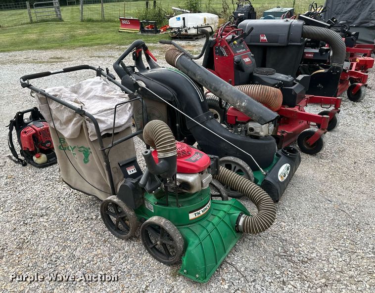 image for item EJ7192 (2) Billy Goat leaf vaccums 