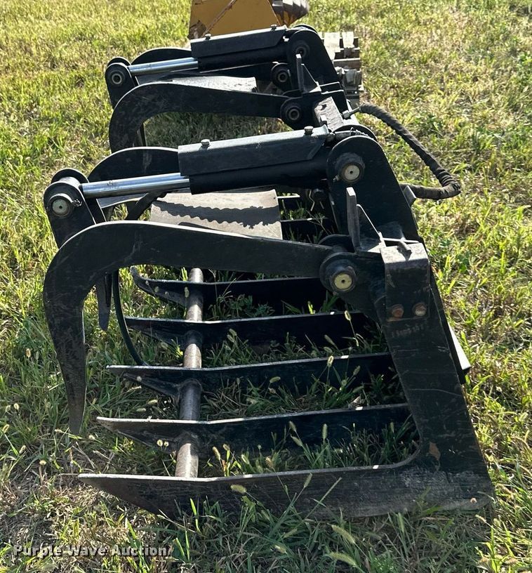 image for item EJ7200 Skid steer rock grapple bucket 