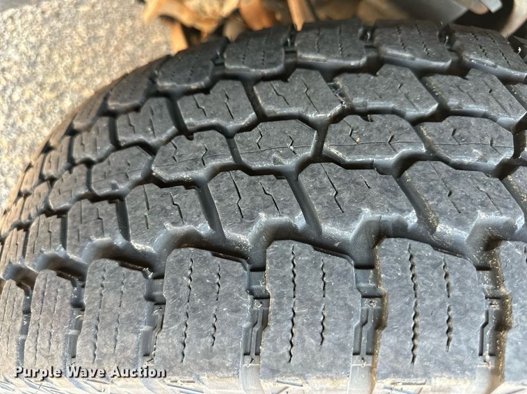 image for item EJ7207 2016 GMC Sierra 1500 pickup truck