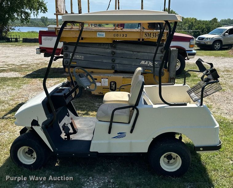 image for item EJ7209 Par Car  golf cart