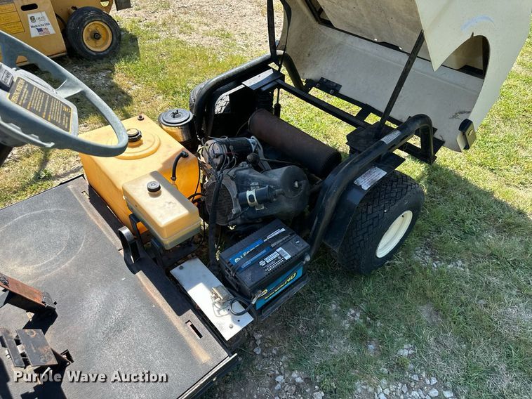 image for item EJ7209 Par Car  golf cart