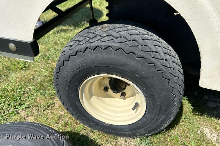 image for item EJ7209 Par Car  golf cart