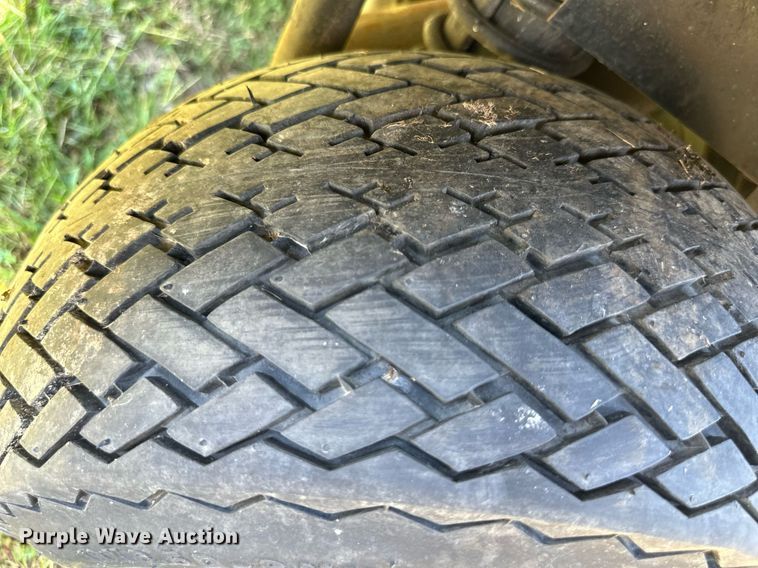 image for item EJ7209 Par Car  golf cart