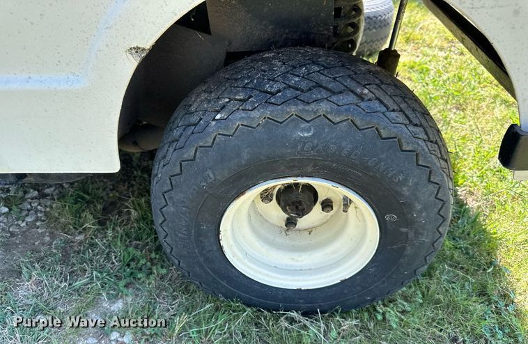 image for item EJ7209 Par Car  golf cart