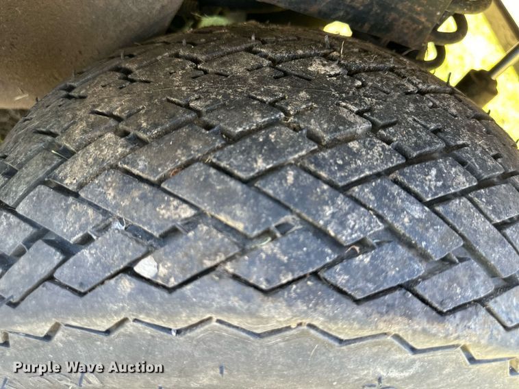 image for item EJ7209 Par Car  golf cart