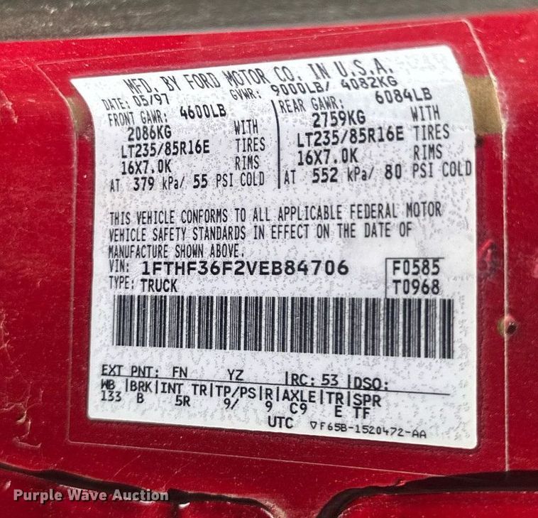 image for item EJ7211 1997 Ford F350 XLT pickup truck