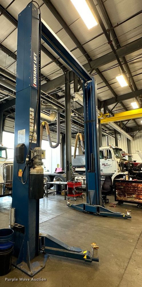 image for item EJ7219 Rotary SP018N310 two post automotive lift