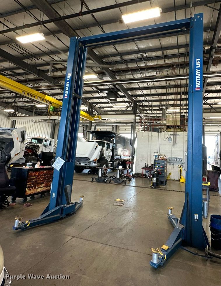 image for item EJ7219 Rotary SP018N310 two post automotive lift