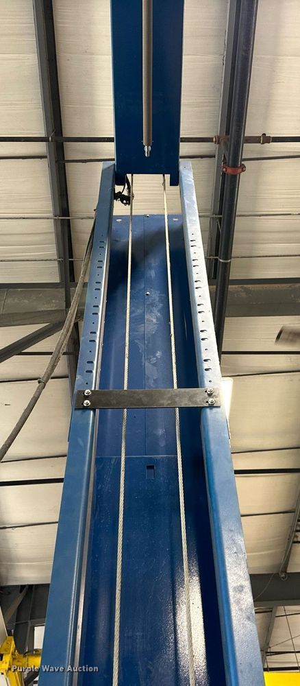 image for item EJ7219 Rotary SP018N310 two post automotive lift