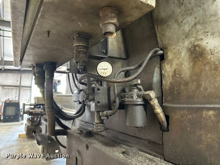 image for item EJ8838 1979 Edelstaal  SNA1000x3000 gap bed lathe 