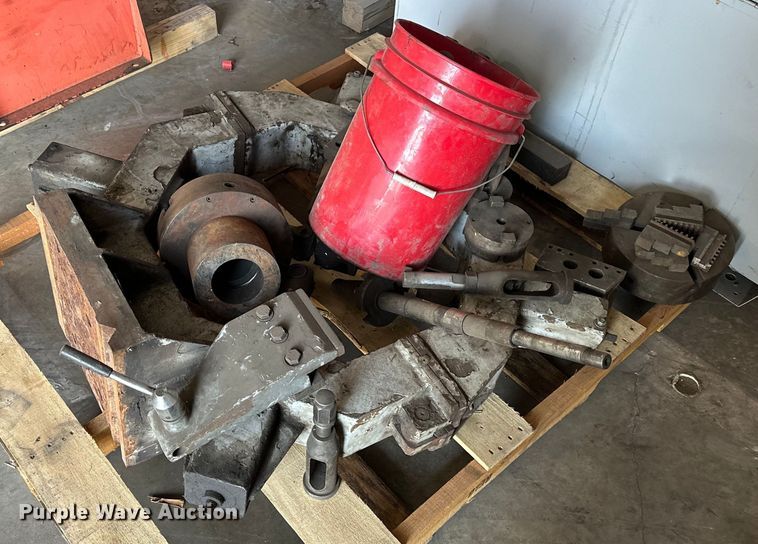 image for item EJ8838 1979 Edelstaal  SNA1000x3000 gap bed lathe 