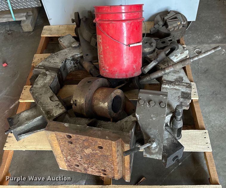 image for item EJ8838 1979 Edelstaal  SNA1000x3000 gap bed lathe 