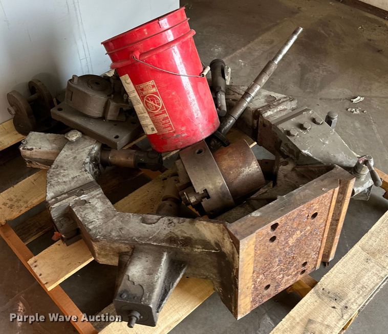 image for item EJ8838 1979 Edelstaal  SNA1000x3000 gap bed lathe 