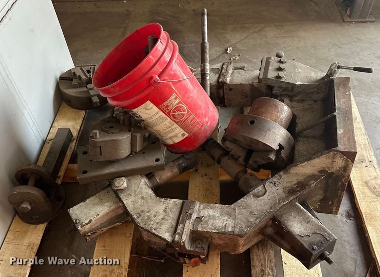 image for item EJ8838 1979 Edelstaal  SNA1000x3000 gap bed lathe 