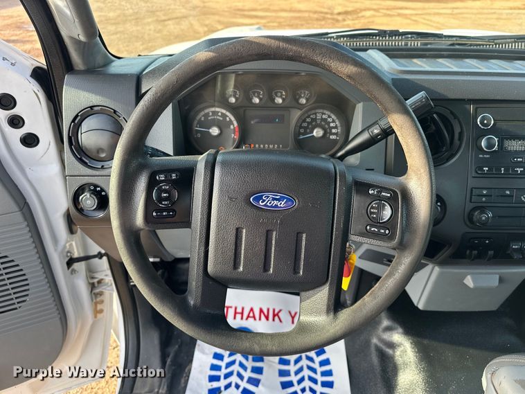 image for item EJ8843 2016 Ford F350 Super Duty flatbed pickup truck